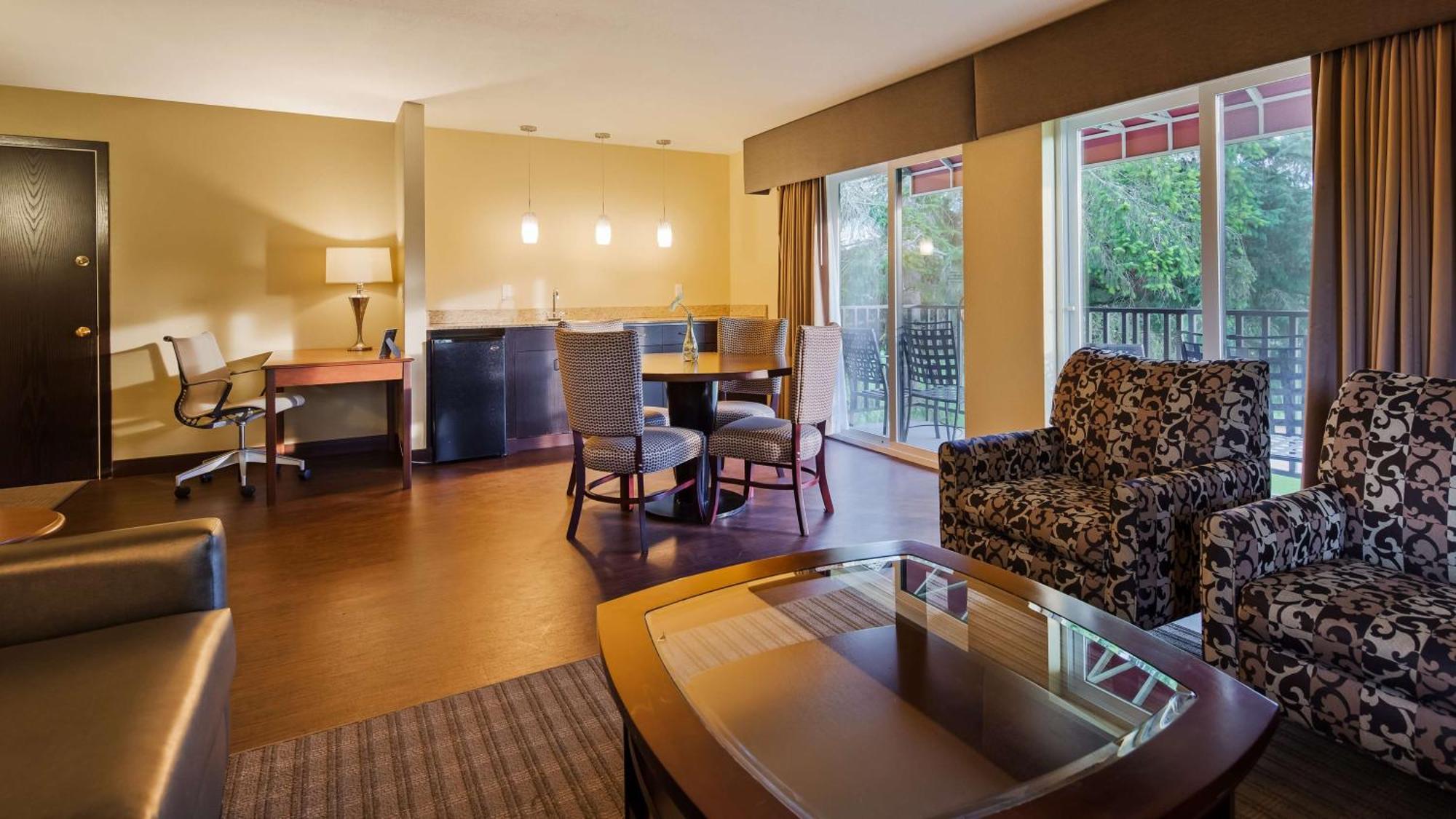 Отель Best Western Plus Plaza By The Green Кент Экстерьер фото